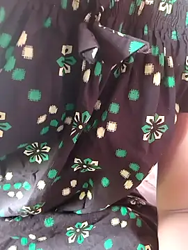 Snapshot of Tamil_Shalini_Lustyy chatting on 8, 10, 2025 Tamil Shalini Lustyy online show from 8, 10, 2025