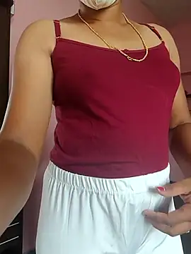 Snapshot of Tamil_Shalini_Lustyy chatting on 28, 10, 2025 Tamil Shalini Lustyy online show from 28, 10, 2025