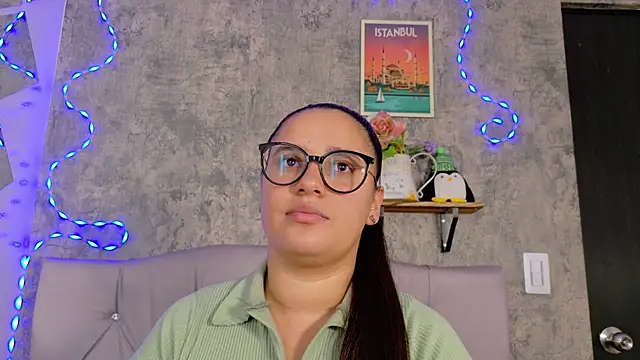 Victoria Ponce1 online show from 9, 10, 2025