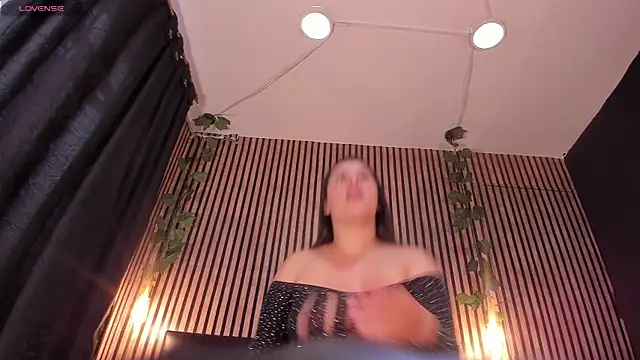 Victoria Ponce1 online show from 6, 3, 2025