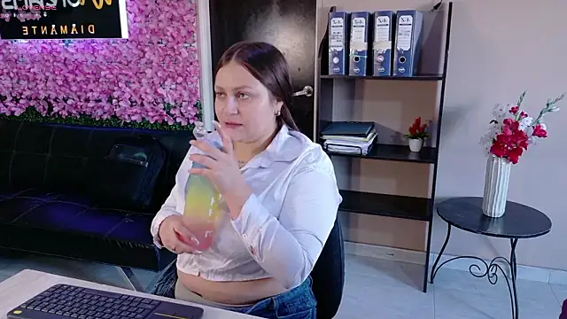 cherry coper online show from 4, 3, 2026