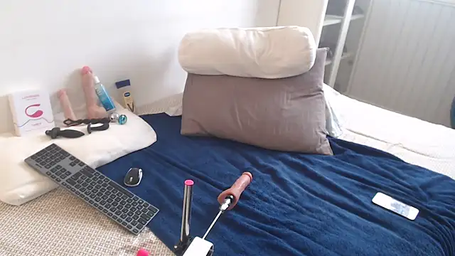 fiitboycam online show from 9, 4, 2026