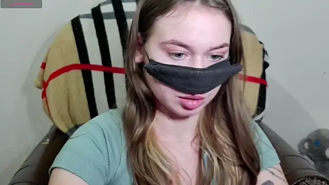 Mikki5P online show from 23, 1, 2025