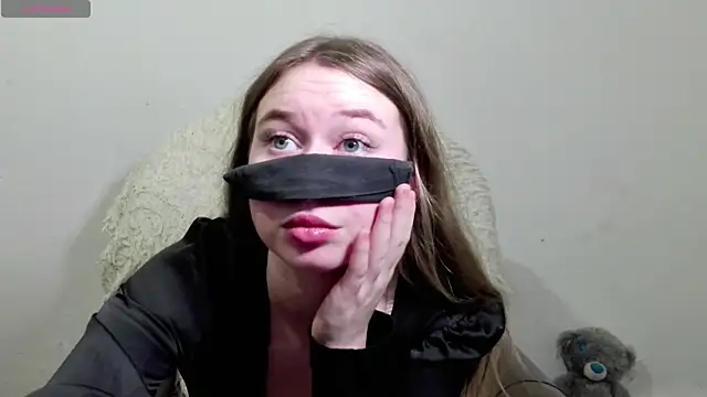 Mikki5P online show from 11, 1, 2025