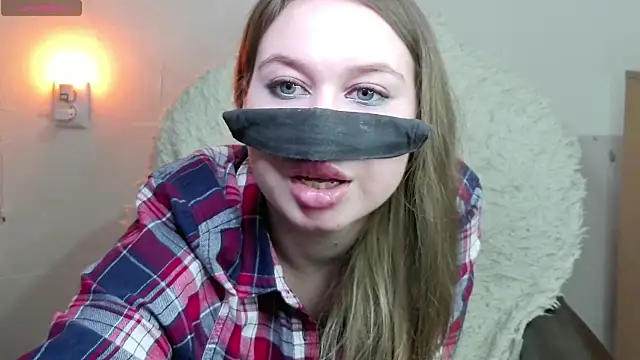 Mikki5P online show from 3, 3, 2025