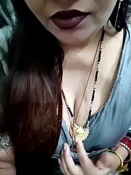 Snapshot of Mayuri77 chatting on 2, 5, 2026 Mayuri77 online show from 2, 5, 2026