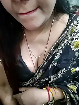 Snapshot of Mayuri77 chatting on 23, 5, 2026 Mayuri77 online show from 23, 5, 2026