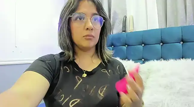 Pandoracherry online show from 12, 2, 2025