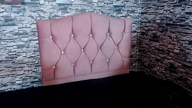 sofi bronw online show from 26, 11, 2025