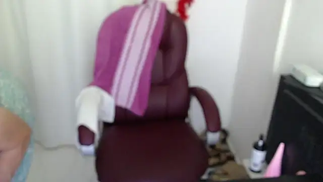 Xileny-Halliwey online show from 11, 4, 2026