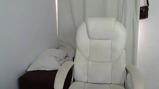 Xileny-Halliwey online show from 14, 9, 2025