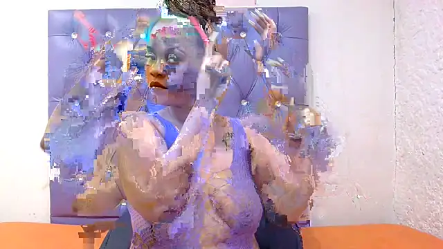 LolaTwerksXX online show from 7, 2, 2026