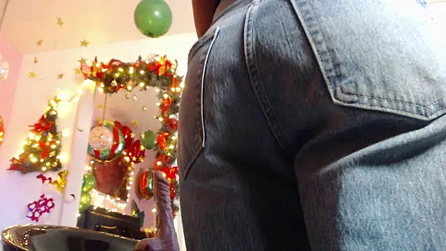 Snapshot of GeorginaBianco chatting on 17, 12, 2025 GeorginaBianco online show from 17, 12, 2025