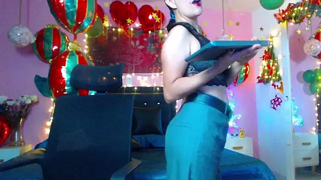 Snapshot of GeorginaBianco chatting on 19, 12, 2025 GeorginaBianco online show from 19, 12, 2025