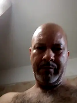 Snapshot of Juan_45 chatting on 9, 6, 2026 Juan 45 online show from 9, 6, 2026