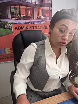 LIZ-06  online show from 18, 11, 2025