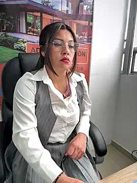 LIZ-06  online show from 30, 11, 2025