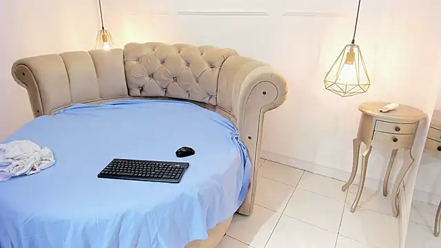 briannaduque online show from 26, 2, 2025