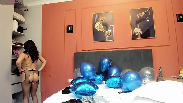 Snapshot of may_mia chatting on 11, 3, 2025 may mia online show from 11, 3, 2025