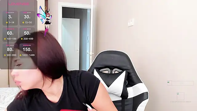 Snapshot of may_mia chatting on 11, 10, 2025 may mia online show from 11, 10, 2025