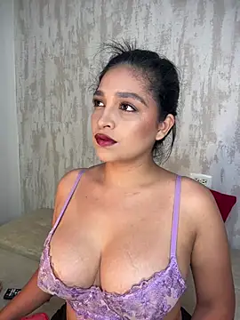 AdeleGray online show from 7, 5, 2026