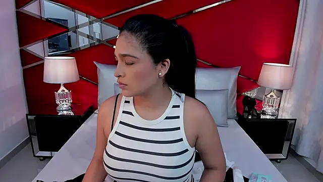 Snapshot of AdeleGray chatting on 13, 9, 2025 AdeleGray online show from 13, 9, 2025