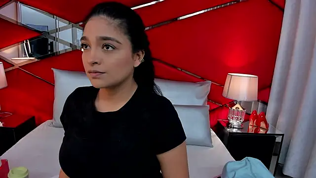 Snapshot of AdeleGray chatting on 13, 3, 2025 AdeleGray online show from 13, 3, 2025