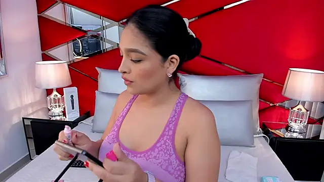 Snapshot of AdeleGray chatting on 16, 3, 2025 AdeleGray online show from 16, 3, 2025