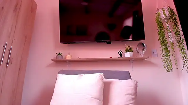 sofiaVelez01 online show from 16, 5, 2026