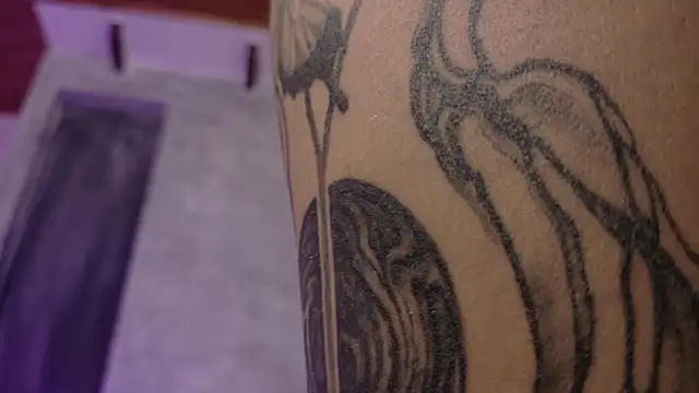 lia  Suummer online show from 18, 4, 2026