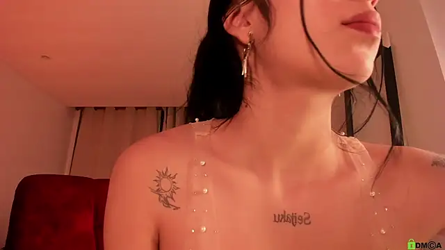 lia  Suummer online show from 28, 2, 2025