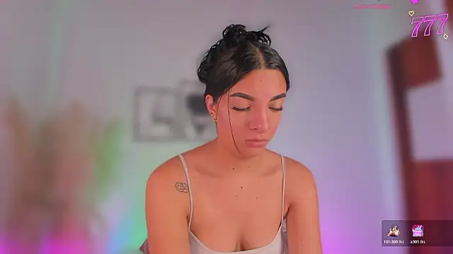 Snapshot of 777AylinZ chatting on 21, 3, 2026 777AylinZ online show from 21, 3, 2026