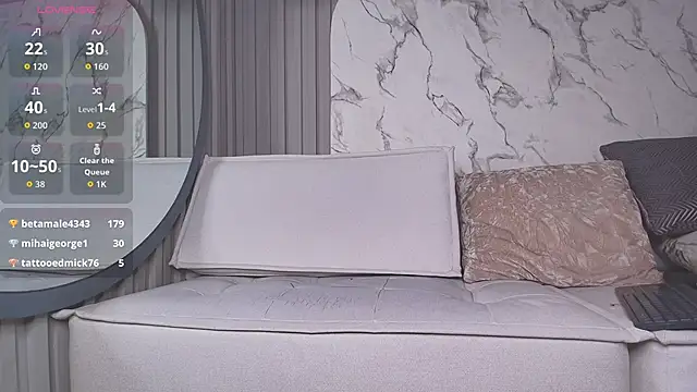 Franchesca De Luca online show from 27, 11, 2025