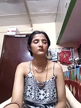 BabySlimmy10 online show from 26, 9, 2025