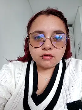 Snapshot of CURVY-HORNY chatting on 4, 5, 2026 CURVY-HORNY online show from 4, 5, 2026
