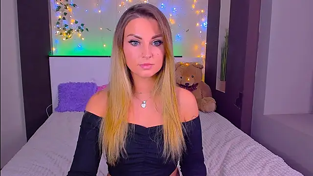  UrLexxly online show from 13, 10, 2025