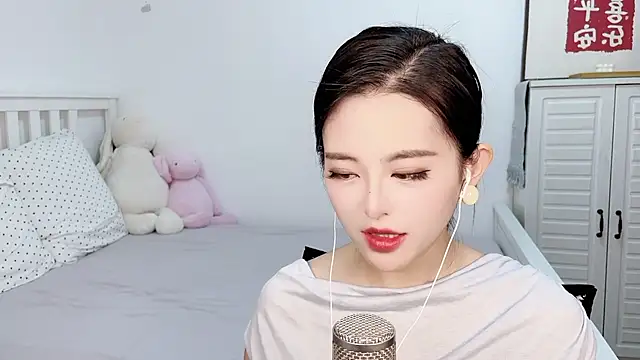 XINXINh online show from 12, 2, 2025