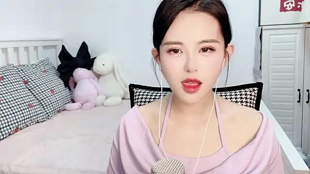 XINXINh online show from 25, 1, 2025