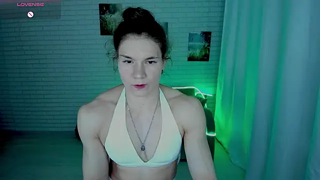 Snapshot of Lisa_Ray chatting on 27, 2, 2026 Lisa Ray online show from 27, 2, 2026