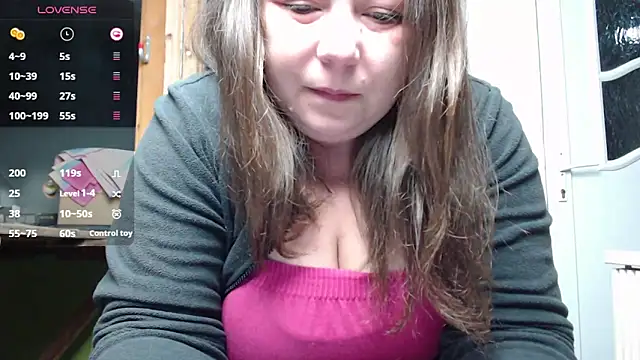 KasiaPrivat online show from 2, 1, 2025