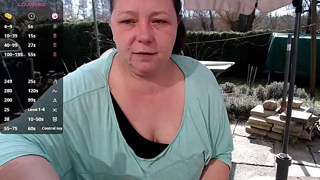 KasiaPrivat online show from 5, 3, 2025