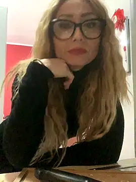 harleyejoker1 online show from 2, 12, 2025