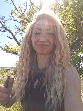 harleyejoker1 online show from 7, 4, 2026