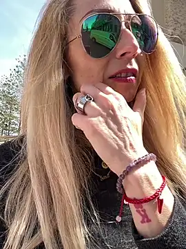 harleyejoker1 online show from 11, 3, 2025