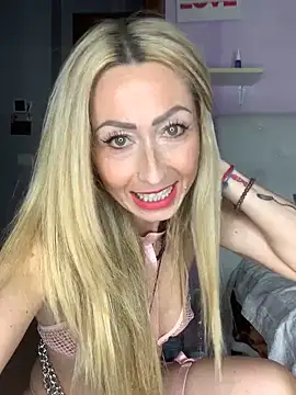 harleyejoker1 online show from 5, 10, 2025