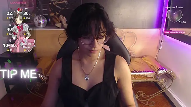 Lili Gomez  online show from 27, 10, 2025