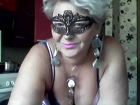 Lisa Suzie online show from 11, 9, 2025