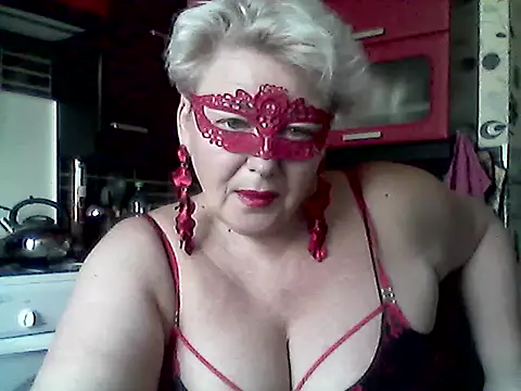 Lisa Suzie online show from 15, 4, 2026