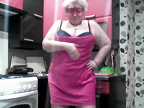 Lisa Suzie online show from 16, 11, 2025