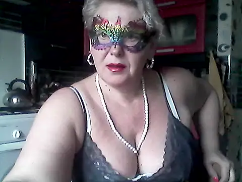 Lisa Suzie online show from 30, 4, 2026